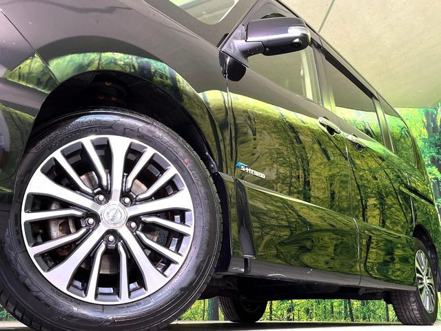 �y����16�C���`�A���~�z�C�[���z�O�ςɃ}�b�`���������A���~�z�C�[���𑕒����Ă���܂��B�e��ЊO�A���~�z�C�[����A�X�^�b�h���X�^�C�����戵�����Ă���܂��B���񂲑��k����������