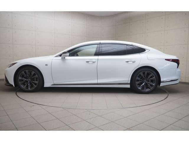LS500 Fスポーツ