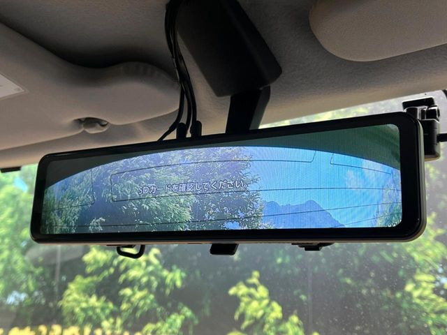 �y�f�W�^���C���i�[�~���[�z��Ȃ̑傫�ȉו��⓯��҂Ō�����m�F���Â炢���ł����S!�J�������B�e�����ԗ�����̉f�������[���~���[���ɕ\���B�N���A�Ȏ��E�ŏ󋵂̊m�F���\�ł�!