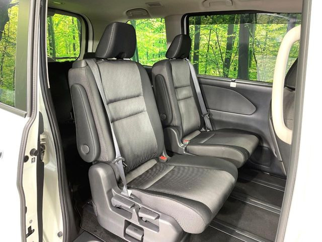 ���ڒ����̓E�H�[�N�X���[�ƂȂ��Ă���܂��B���ڂƎO��ڂ̈ړ�����~�肪�Ƃ��Ă��y�ɂȂ�̂ŁA���~��̍ۂ��X�g���X�������邱�Ƃ͂���܂����