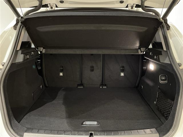 2シリーズアクティブツアラー218i ラグジュアリー