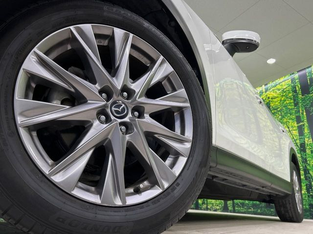 �y����19�C���`�A���~�z�C�[���z�O�ςɃ}�b�`���������A���~�z�C�[���𑕒����Ă���܂��B�e��ЊO�A���~�z�C�[����A�X�^�b�h���X�^�C�����戵�����Ă���܂��B���񂲑��k����������