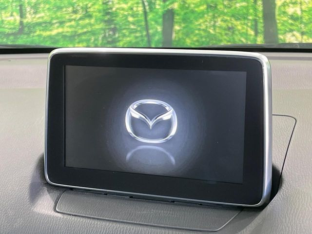 �y�����i�r�z�l�C�̏����i�r�𑕔����Ă���܂��B�i�r�̎g���₷���͂������A�I�[�f�B�I�@�\���[��!�L�����v�◷�s�͂������A�ʋ΂┃�����ȂǕ��i�̃h���C�u���y�����Ȃ�͂���