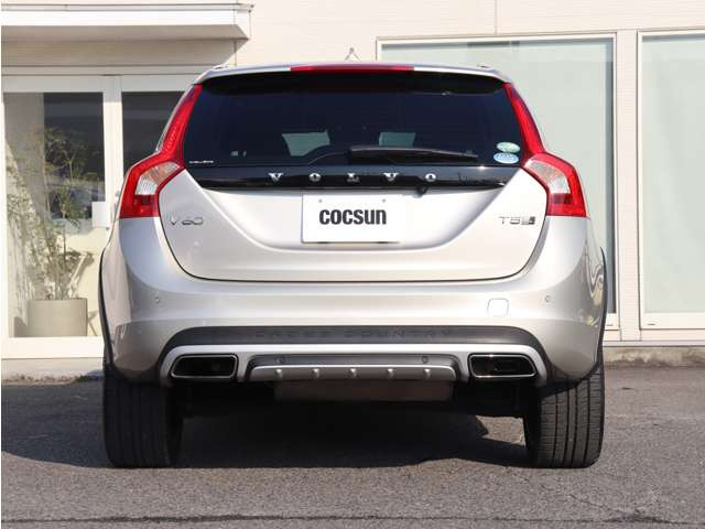 ���s�^�G���W���ɂ̓{���{�̔F�؂��擾����MOTUL�̍����I�C��SPECIFIC RBS0-2AE(0W-20)���g�p���܂��B