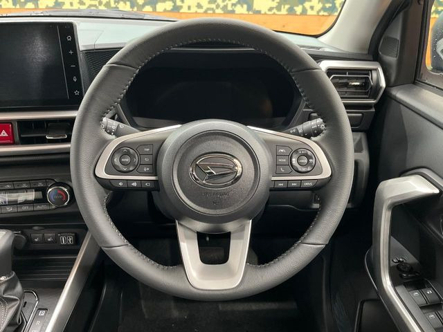 �y�����v�����X�e�A�����O�z�㎿�Ȋv���g�p���邱�ƂŁA��ɂ����������݂ƂĂ��^�]���₷���n���h���ł���