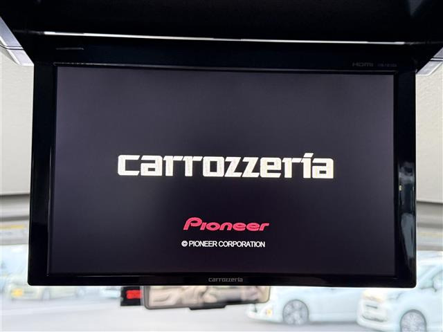 セレナ1.2 e-POWER ハイウェイスターV アーバンクロム