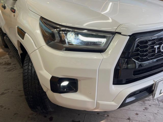 �yLED�w�b�h���C�g�z���V����ԑ��s�����ǍD�Ȏ��E���m�ۂ����S���ĉ^�]�ł��鍂�P�xLED�w�b�h���C�g�𑕔�!�_�����x�������A����d�͂��}�����Ă��܂��B