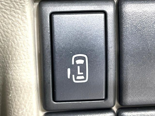 �y�p���[�X���C�h�h�A�z�X�}�[�g�L�[��^�]�Ȃ̃X�C�b�`�ŃX���C�h�h�A�̊J���\���d��������͂����ăh�A���J����K�v�������A���������q�l�ł��A�d���ו��������Ă��鎞�����N�ɊJ���߂ł��܂���