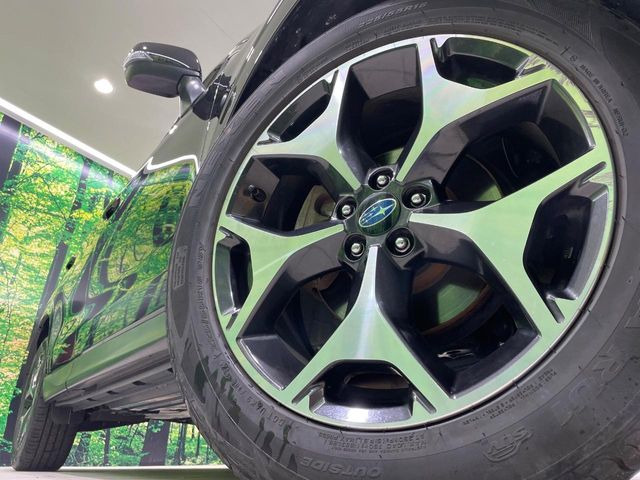 �y����18�C���`�A���~�z�C�[���z�O�ςɃ}�b�`���������A���~�z�C�[���𑕒����Ă���܂��B�e��ЊO�A���~�z�C�[����A�X�^�b�h���X�^�C�����戵�����Ă���܂��B���񂲑��k����������