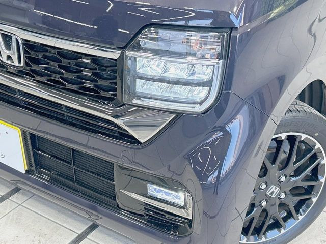 �yLED�w�b�h���C�g�z���V����ԑ��s�����ǍD�Ȏ��E���m�ۂ����S���ĉ^�]�ł��鍂�P�xLED�w�b�h���C�g�𑕔�!�_�����x�������A����d�͂��}�����Ă��܂��B