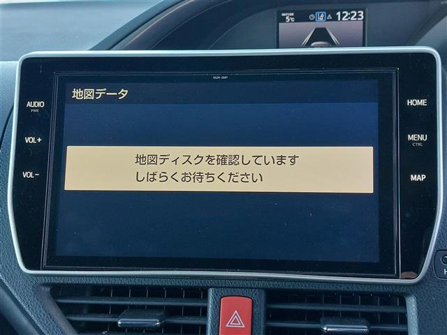 エスクァイアハイブリッド1.8 Gi プレミアムパッケージ ブラックテイラード