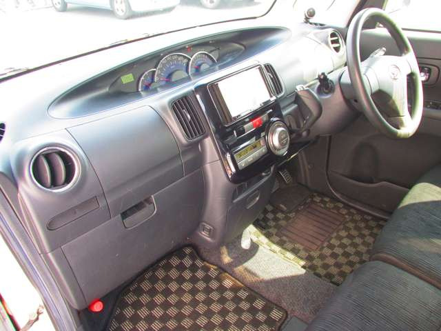 �{�������������肪�Ƃ��������܂��B������̎ԗ��f�ڒ��݌ɂ���!!�����X�̍ۂ͂��A�����肢�v���܂��B