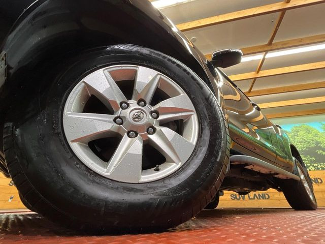 �y����17�C���`�A���~�z�C�[���z�O�ςɃ}�b�`���������A���~�z�C�[���𑕒����Ă���܂��B�e��ЊO�A���~�z�C�[����A�X�^�b�h���X�^�C�����戵�����Ă���܂��B���񂲑��k����������