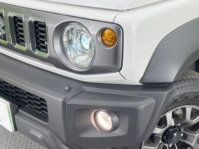 �yLED�w�b�h���C�g�z���V����ԑ��s�����ǍD�Ȏ��E���m�ۂ����S���ĉ^�]�ł��鍂�P�xLED�w�b�h���C�g�𑕔�!�_�����x�������A����d�͂��}�����Ă��܂��B