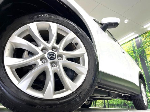 �y����19�C���`�A���~�z�C�[���z�O�ςɃ}�b�`���������A���~�z�C�[���𑕒����Ă���܂��B�e��ЊO�A���~�z�C�[����A�X�^�b�h���X�^�C�����戵�����Ă���܂��B���񂲑��k����������