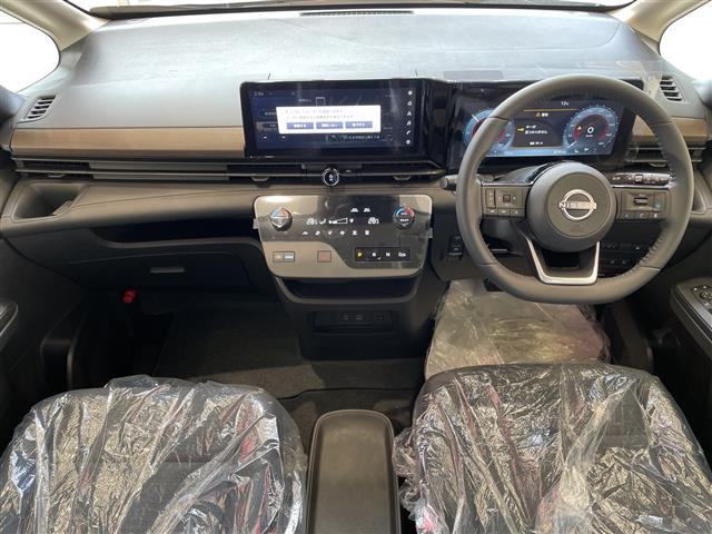 セレナ1.4 e-POWER ハイウェイスターV