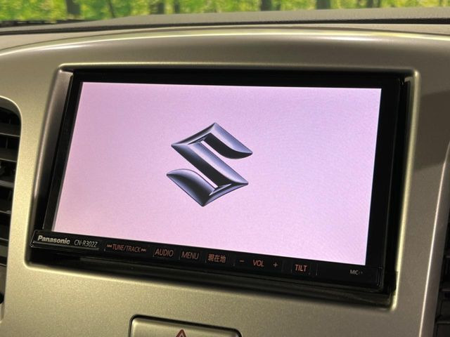 �y�����i�r�z�l�C�̏����i�r�𑕔��B�I�[�f�B�I�@�\���[�����Ă���ABluetooth�ڑ�����΂������̃X�}�z��MP3�v���C���[�̉��y���Đ��\!�����̉^�]������Ɋy�����Ȃ�܂�!!