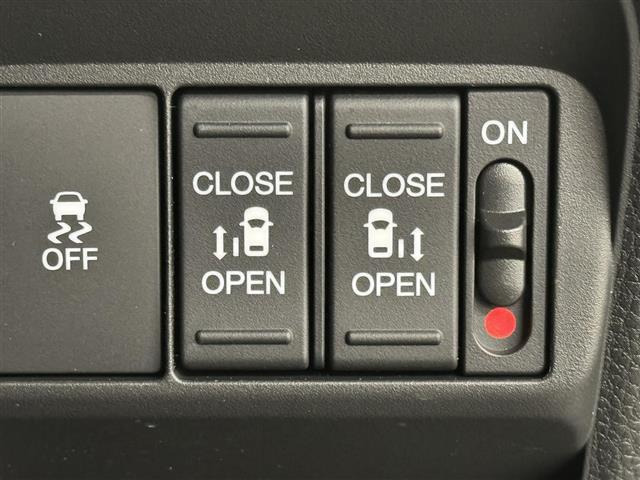 フリード1.5 e:HEV クロスター