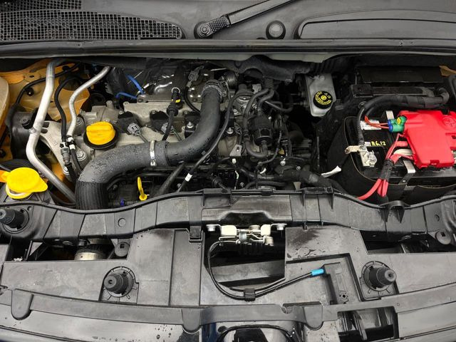 �����X�ł́A�e���[�J�[�̐�p�f�f�e�X�^�[�𓱓��B���Ǝ��i�����e�N�j�J���X�^�b�t���풓���Ă���܂��̂ŁA������̍ۂɂ����S���Ă����p���������܂��B