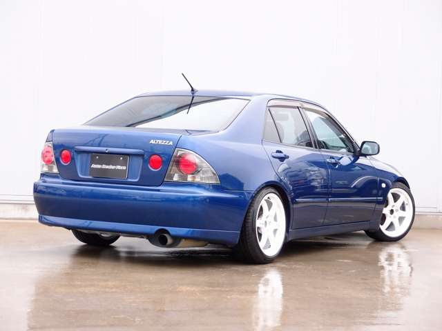 �l�C�̃A���e�b�c�@6�����f���̓���!�S���ł��󏭉��l�̍���1�I�[�i�[�ԗ��𕾎Ђɂăm�[�}������J�X�^��!TEIN�ԍ����ARAYS��TE3717AW�ɉ����^�C��4�{�V�i�����B�ߋ����𐮔��L�^���18���L