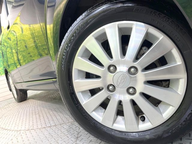 �y�����A���~�z�C�[���z�O�ςɃ}�b�`���������A���~�z�C�[���𑕒����Ă���܂��B�e��ЊO�A���~�z�C�[����A�X�^�b�h���X�^�C�����戵�����Ă���܂��B���񂲑��k����������