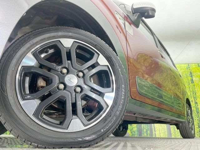 �y�����A���~�z�C�[���z�O�ςɃ}�b�`���������A���~�z�C�[���𑕒����Ă���܂��B�e��ЊO�A���~�z�C�[����A�X�^�b�h���X�^�C�����戵�����Ă���܂��B���񂲑��k����������