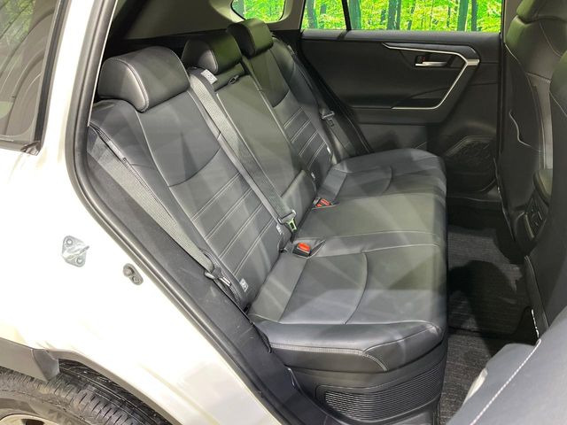 �y���烌�U�[�V�[�g�z����̂ӂ���肪�e�ՂŃ����e�i���X�����ȒP�ȁA�@�\���ɗD��鍇����v���̗p�����㎿�ȃV�[�g�ł��B����S�n���悭�A���������ӂ��S�n�ǂ��ԓ���Ԃ����o���Ă���܂��B