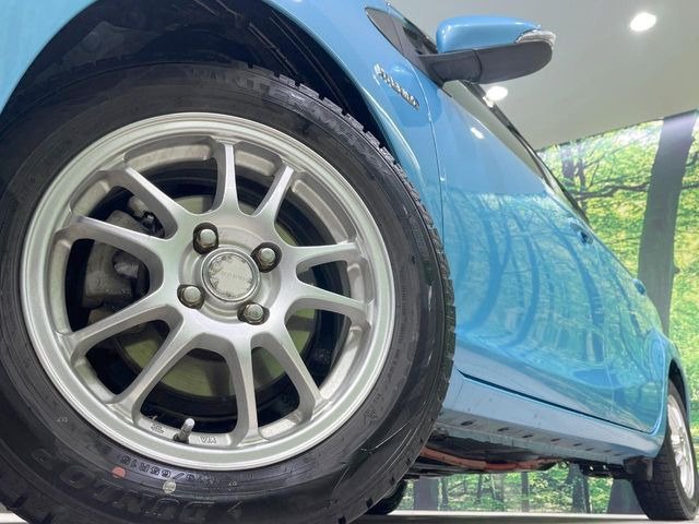 �y15�C���`�A���~�z�C�[���z�O�ςɃ}�b�`�����A���~�z�C�[���𑕒����Ă���܂��B�e��A���~�z�C�[����A�X�^�b�h���X�^�C�����戵�����Ă���܂��B���񂲑��k����������