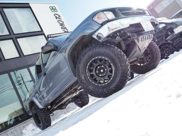 ���Ԃ̏�ԂŋC�ɂȂ镔�����������܂�����A���[���ɂČf�ڒ��ȊO�̉摜�⓮��������肷�邱�Ƃ��\�ł�!�J�[�Z���T�[�o�R�ɂĂ��₢���킹�������A���ڃ��[��:world_clovercars@yahoo.co.jp�܂ł��A����������