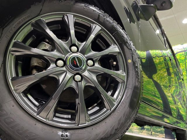 �y14�C���`�A���~�z�C�[���z�O�ςɃ}�b�`�����A���~�z�C�[���𑕒����Ă���܂��B�e��A���~�z�C�[����A�X�^�b�h���X�^�C�����戵�����Ă���܂��B���񂲑��k����������