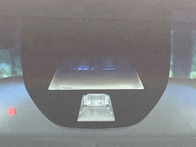 �y�V�e�B�u���[�L�A�N�e�B�u�V�X�e���z�ᑬ���s���ɑO���̎ԗ�����F�����A�Փ˂������Ȏ��͌x��ƃu���[�L�ŏՓˉ���Ɣ�Q�y�����A�V�X�g�B�����S�Ƀh���C�u�����y���݂��������܂��B