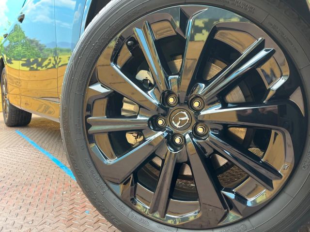 �y�O���[�h��p����20�C���`�A���~�z�C�[���z�f�U�C�����̍��������A���~�z�C�[���𑕒����Ă���܂��B�e��ЊO�A���~�z�C�[����A�X�^�b�h���X�^�C�����戵�����Ă���܂��B���񂲑��k����������