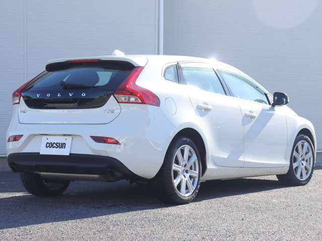 �G���W���I�C���̓t�����X��MOTUL(���`���[��)���g�p���Ă��܂��B�V���{���{�e���f���ɓK������قȂ�S�x�̃I�C�������p�ӂ��Ă��܂��B