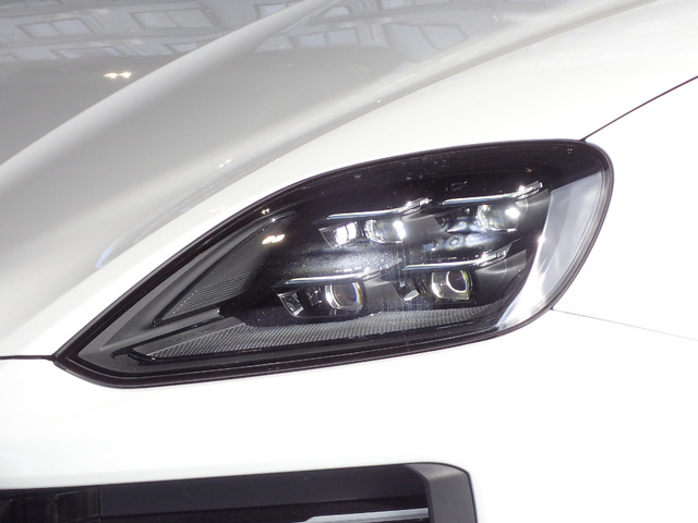 カイエンクーペターボ Eハイブリッド ティプトロニックS リアコンフォートベンチシート 4WD