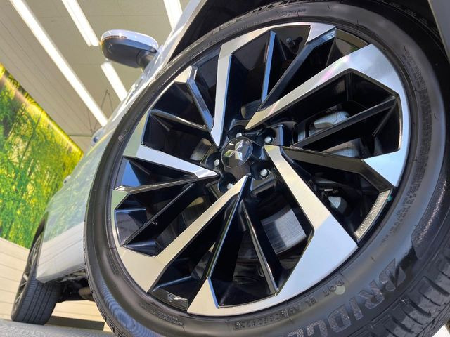 �y����20�C���`�A���~�z�C�[���z�O�ςɃ}�b�`���������A���~�z�C�[���𑕒����Ă���܂��B�e��ЊO�A���~�z�C�[����A�X�^�b�h���X�^�C�����戵�����Ă���܂��B���񂲑��k����������