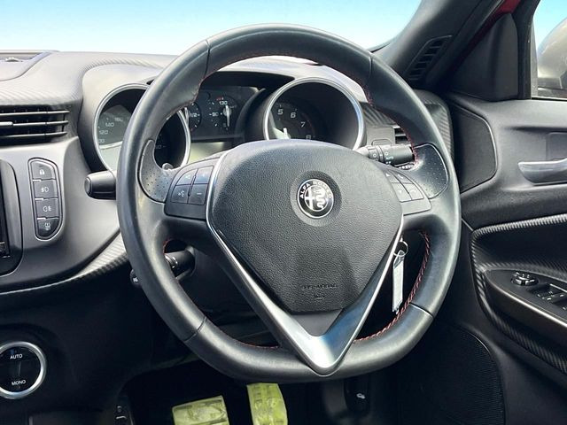 ���n���h�����̃X�������Ȃ��A���ꂢ�ȏ�Ԃ��ێ����Ă���܂��B�e�X�C�b�`���̓�����m�F�ς݂ł��B