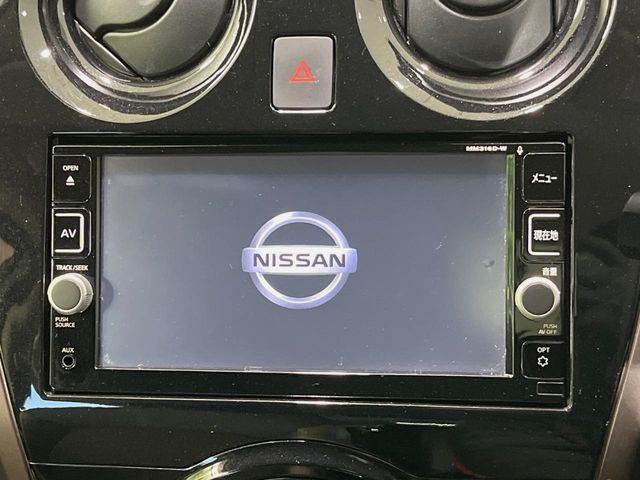 �y�����i�r�z�l�C�̏����i�r�𑕔����Ă���܂��B�i�r�̎g���₷���͂������A�I�[�f�B�I�@�\���[��!�L�����v�◷�s�͂������A�ʋ΂┃�����ȂǕ��i�̃h���C�u���y�����Ȃ�͂���