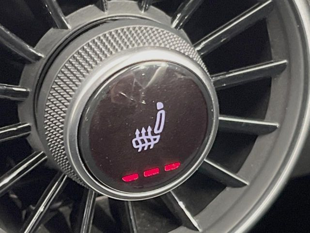 ���t�����g�V�[�g�q�[�e�B���O:�^�]�ȁE����ȋ��ɎO�i�K�Œ��߂��\�ȃV�[�g�q�[�^�[�𑕔����Ă���܂��B�G�߂��킸���K�ɂ��g�p���������܂��B