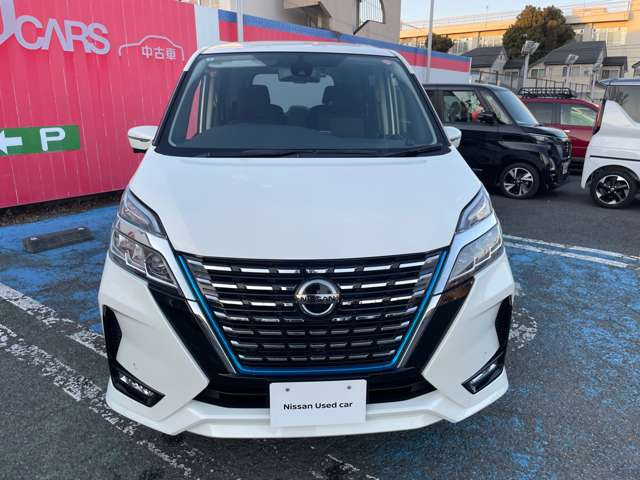 セレナ1.2 e-POWER ハイウェイスターV