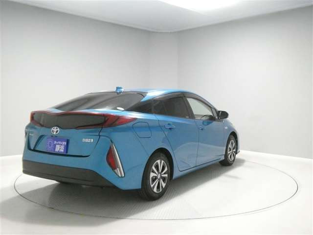 プリウスPHV1.8 S