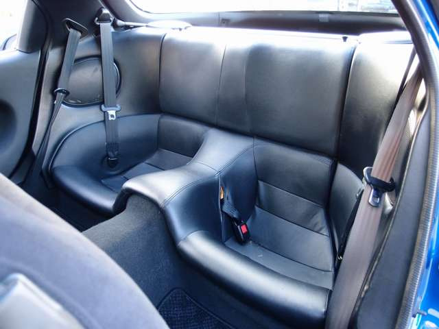 �ŏI6�^���f����RX-7������!�C�����������󏭉��l�̍������f���ƂȂ�A�O���F�͐l�C�̃C�m�Z���g�u���[�O���F�B�ԍ����AENKEI��GTC01 17AW�A�`�{�}�t���[�ȂǏ[�����������̈��