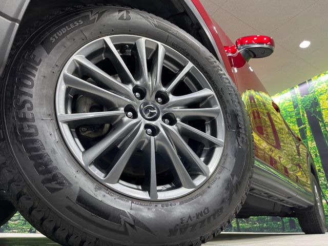 �y����17�C���`�A���~�z�C�[���z�O�ςɃ}�b�`���������A���~�z�C�[���𑕒����Ă���܂��B�e��ЊO�A���~�z�C�[����A�X�^�b�h���X�^�C�����戵�����Ă���܂��B���񂲑��k����������