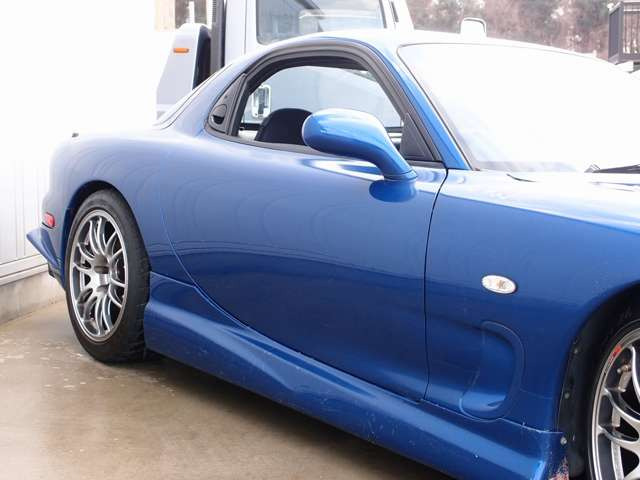 ���Ђ̓J�X�^���𓾈ӂƂ��Ă���܂��B�ԍ�����WORK�z�C�[���A�I�[�f�B�I�J�X�^���ȂǁA���[�ԑO�ɂ��q�l�̃X�^�C���ɍ����J�X�^���₨�Ԃƈꏏ�ɃI�[�g���[���ɂ��鎖���\�ƂȂ�܂��̂ł��C�y�ɂ����k������