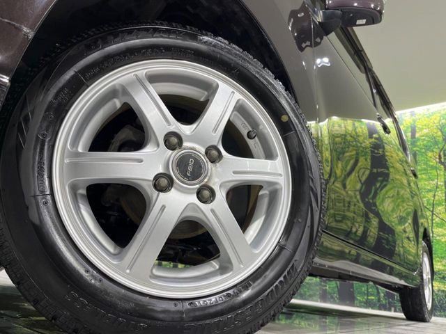 �y14�C���`�A���~�z�C�[���z�O�ςɃ}�b�`�����A���~�z�C�[���𑕒����Ă���܂��B�e��A���~�z�C�[����A�X�^�b�h���X�^�C�����戵�����Ă���܂��B���񂲑��k����������