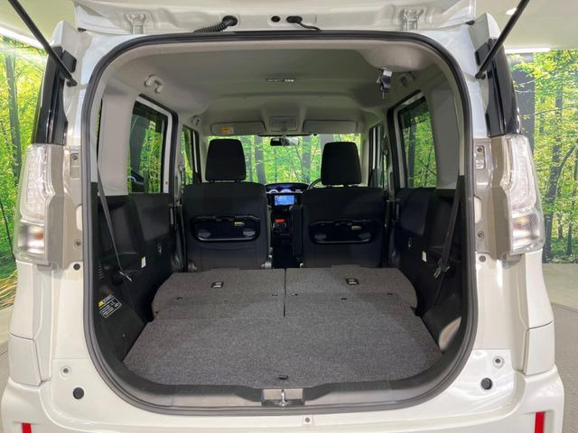 ���i�̂���������ʋ΁A���}���ɏ\���ȉ׎��X�y�[�X���m�ۂ��Ă���܂��B�Z�J���h�V�[�g��|���ƁA�傫�ȉו��̐ύڂ��\�ł���