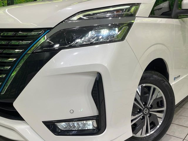 �yLED�w�b�h���C�g�z���V����ԑ��s�����ǍD�Ȏ��E���m�ۂ����S���ĉ^�]�ł��鍂�P�xLED�w�b�h���C�g�𑕔�!�_�����x�������A����d�͂��}�����Ă��܂��B