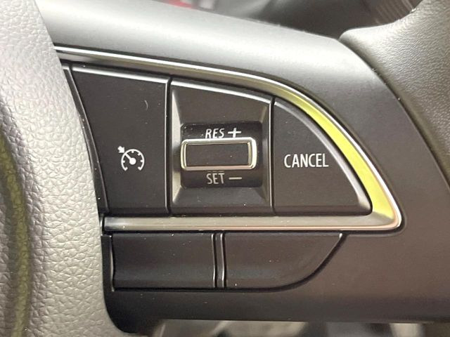 �y�N���[�Y�R���g���[���z�������H�����N���N���s�B�A�N�Z���𗣂��Ă���葬�x�ő��s���ł��A�������^�]���̕��S���y��!�����E�������ȒP�ȃX�C�b�`����Œ����ł��܂��B