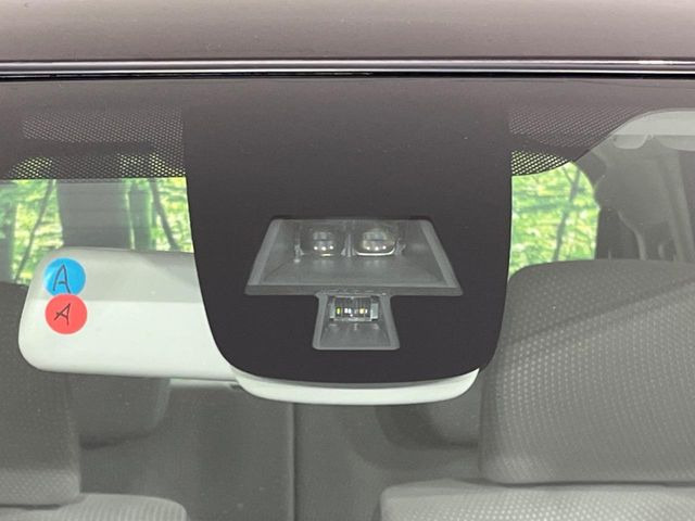 �y�X�Y�L �Z�[�t�e�B�T�|�[�g�z���s���ɑO���̎ԗ�����F�����A�Փ˂������Ȏ��͌x��ƃu���[�L�ŏՓˉ���Ɣ�Q�y�����A�V�X�g�B�����S�Ƀh���C�u�����y���݂��������܂��B