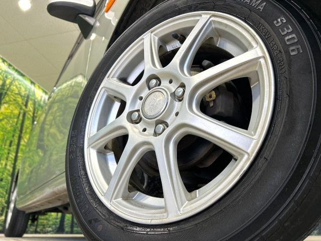 �y14�C���`�A���~�z�C�[���z�O�ςɃ}�b�`�����A���~�z�C�[���𑕒����Ă���܂��B�e��A���~�z�C�[����A�X�^�b�h���X�^�C�����戵�����Ă���܂��B���񂲑��k����������