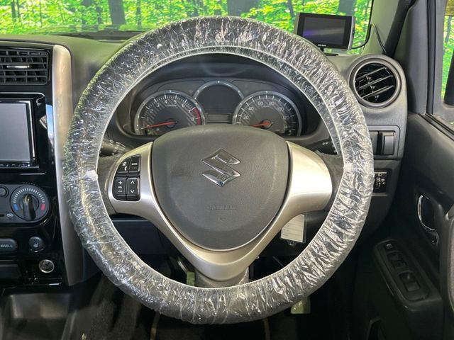 �y�����v�����X�e�A�����O�z�㎿�Ȋv���g�p���邱�ƂŁA��ɂ����������݂ƂĂ��^�]���₷���n���h���ł���